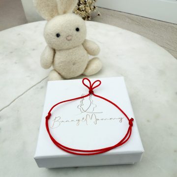 Czerwona ochronna bransoletka uszka króliczka z wiecznej nici